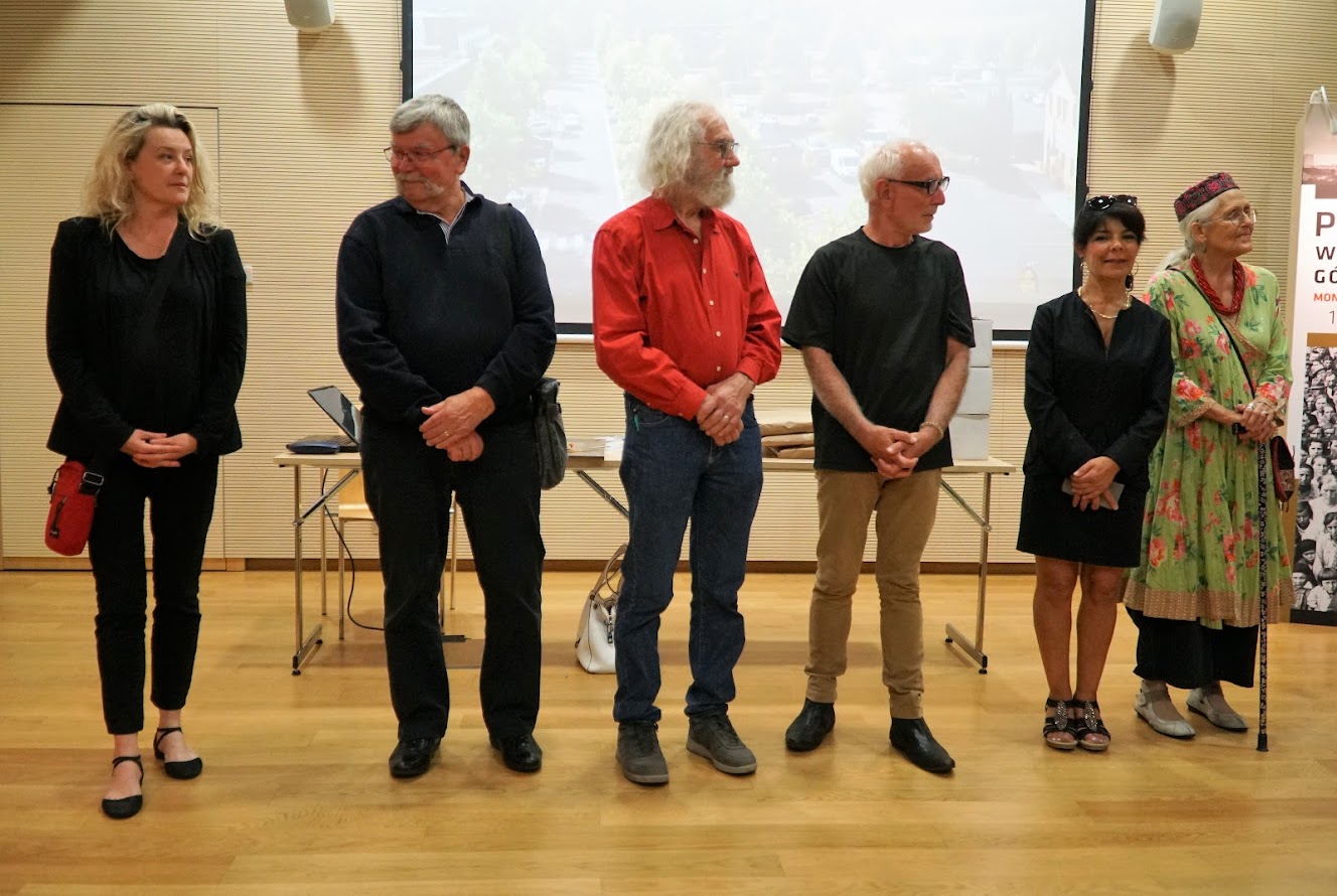 Burgundzcy artyści na wernisażu wystawy Nowa / Sztuka / Montceau-Les-Mines