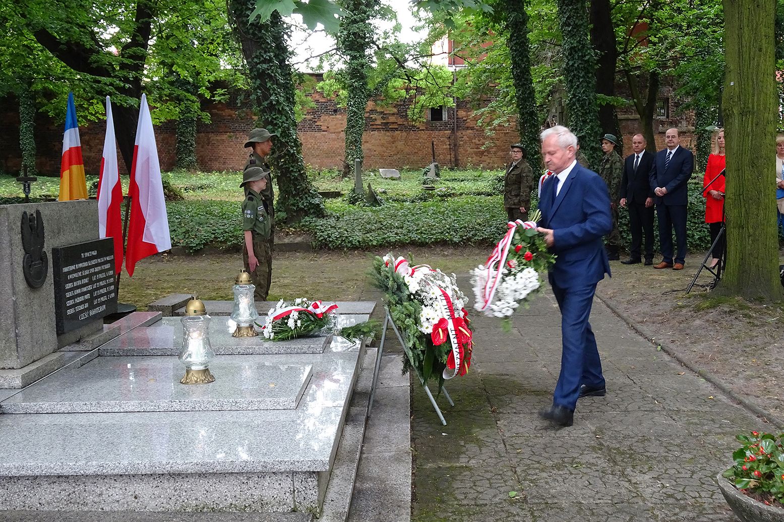 d4a9c2dbd2314f50c097f9ede259167